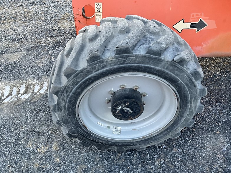 Telescopic Boom Lift - View 3